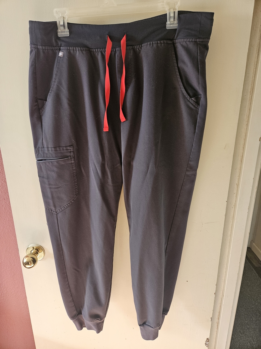 Figs Zamora Pants in Charcoal Large. Good condition